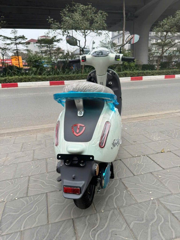 Giá xăng dầu biến động và áp lực lên người dùng